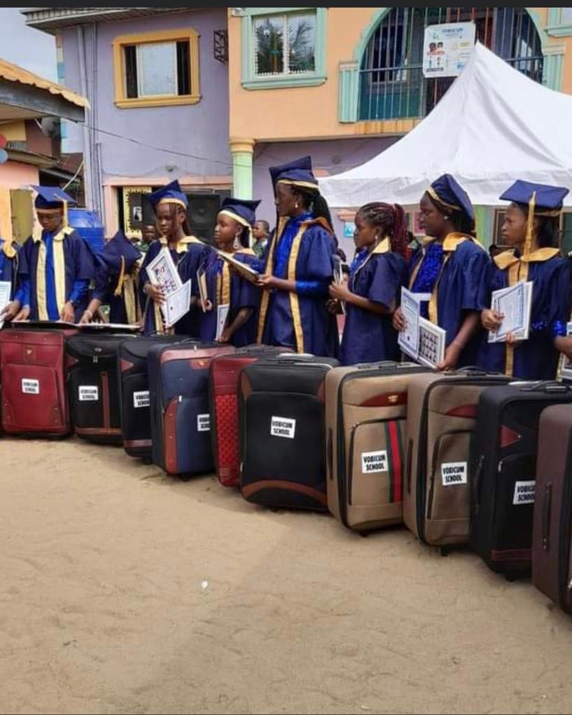 c9c7ec80-6bc8-460d-b419-d92be0eabaaf c9c7ec80-6bc8-460d-b419-d92be0eabaaf